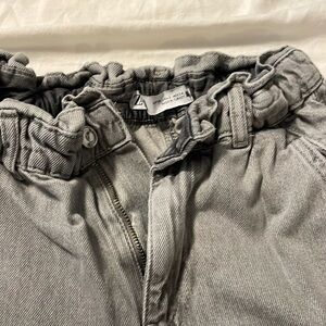 Paperbag baggy jeans- lightly worn